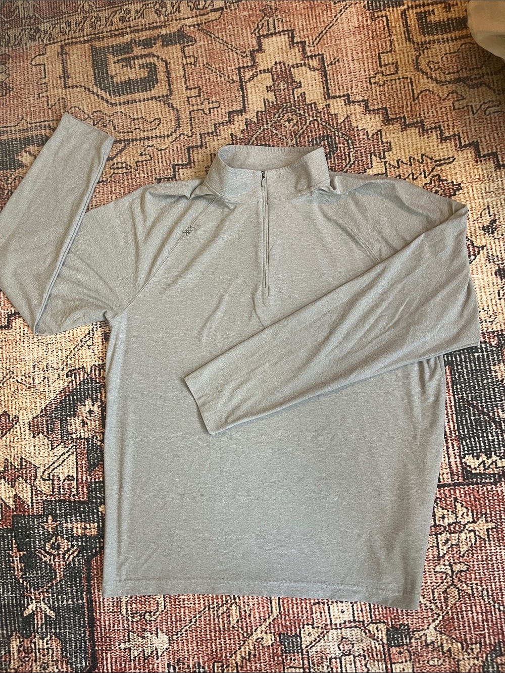 RHONE 1/4 Zip Performance Pullover Mens Large Gray Long Sleeve EUC